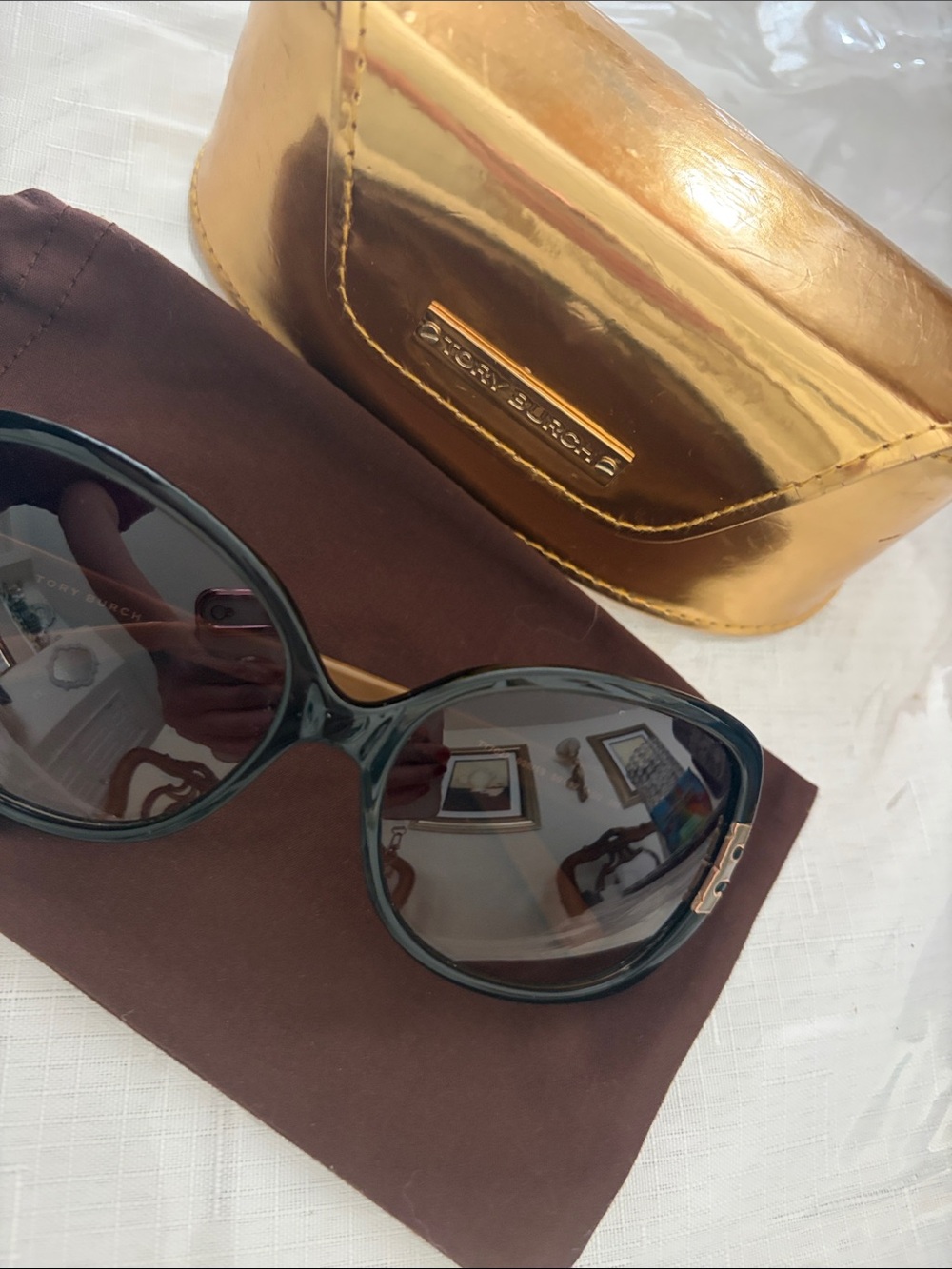 Tory Burch Black Frame Sunglasses with Gold Case